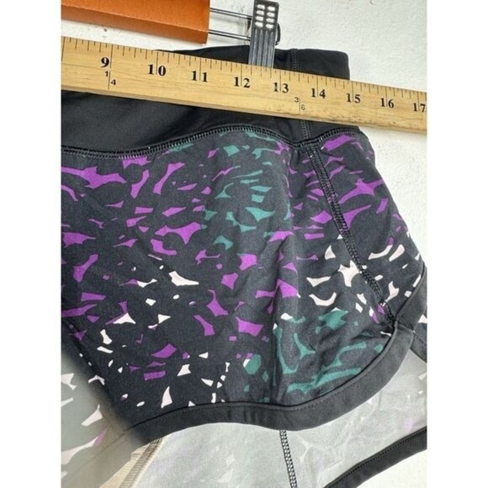 Lululemon Shorts Womens Black Purple Size 6 Speed Up Gym Activewear Athleisure - Picture 5 of 10